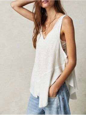 Free People White V-Neck Sleeveless Tank